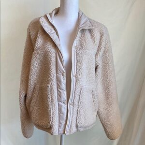 Hollister Cozy Cream Sherpa Jacket